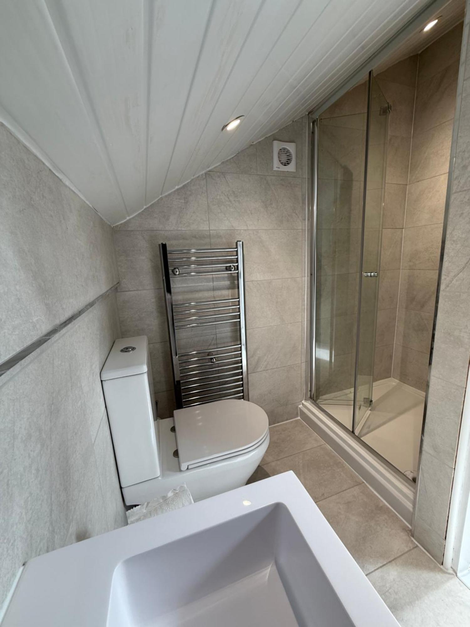 Moorfields Guest house *